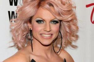 Конфуз в прямом эфире: актриса потеряла юбку во время популярного реалити-шоу