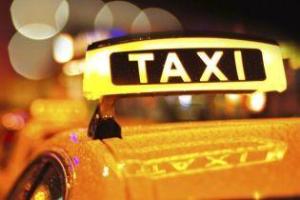 Стрельба в центре Москвы: таксист ранил двух пассажиров и скрылся от полиции