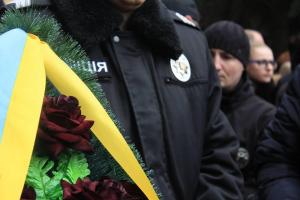 В Одессе в последний путь провели офицера, погибшего при задержании вооруженного преступника