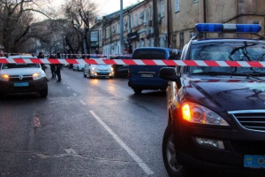Стрельба в центре Одессы: ранены трое полицейских, преступник застрелен