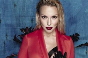 "Снова беременна?": Певица Оля Полякова показала округлившийся животик