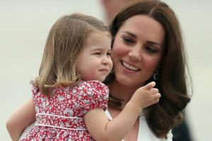 Наследница британского престола принцесса Шарлотта пошла в детский сад