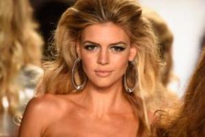 Папарацци на пляже застукали топлес экс-подругу Леонардо Ди Каприо