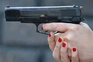 "Стрельба по движущимся мишеням": В России москвичка открыла огонь из автомобиля SsangYong