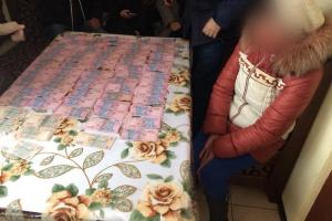 В Хмельницкой области задержана горе-мамаша, продавшая своего сына