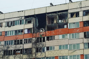 В Санкт-Петербурге взрыв разрушил несколько квартир в жилом многоэтажном доме