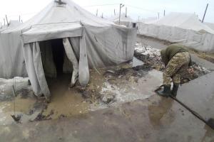 В сети показали шокирующие условия проживания военнослужащих на полигоне "Широкий Лан"