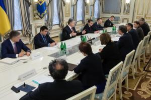 Порошенко встретился с послами стран Большой семерки и Евросоюза, аккредитованными в Украине 