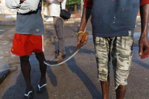 Кровавая резня в Париже: в ресторане мужчине отрубили обе руки и сняли скальп