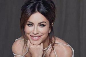 "Сексом пахнет от нее!": Поклонники в восторге от длинноногой Ани Лорак