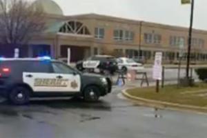 В США снова стреляли в школе: на место происшествия прибыли сотрудники ФБР