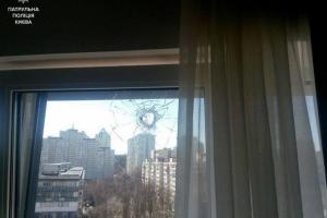В Киеве задержана компания молодых людей, которая открыла стрельбу по окнам жилых домов