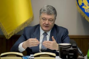 "Вынужденный, но оправданный шаг" - Порошенко о ракетном ударе по по военным объектам в Сирии