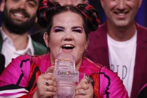 "Есть дела поважнее!": Победительница "Евровидения-2018" отказалась ехать в Россию