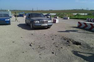 Обстрел КПВВ "Гнутово": объявлен "красный" режим, работа пункта пропуска приостановлена 