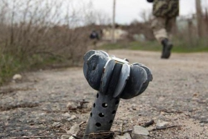 Боевики обстреляли Лоскутовку на Луганщине: перебит газопровод, разрушены дома