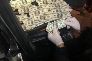 На Киевщине СБУ провела операцию по задержанию чиновников-вымогателей из ГФС
