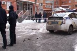 В Кривом Роге в результате падения с высоты погибли женщина с ребенком