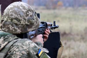 Сутки в районе ООС: 6 обстрелов, ранен один украинский военный