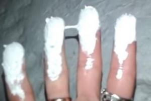 "Новогодобесие началось": В России снежные горки красят белой краской