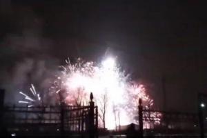 В российском Санкт-Петербурге произошел пожар на складе пиротехники