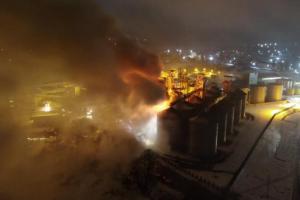 Под Львовом горит завод по производству масла "Майола"