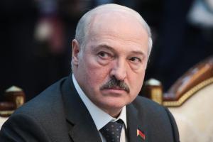 "Нас будут сильно пробовать на зуб": Лукашенко выступил с заявлением о независимости Беларуси