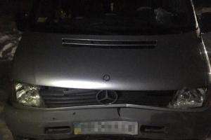 В Северодонецке Mercedes помял Renault и скрылся с места ДТП: убежать от полиции не удалось