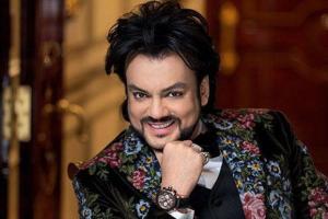 Филипп Киркоров поздравил поклонников и показал трогательные семейные фото