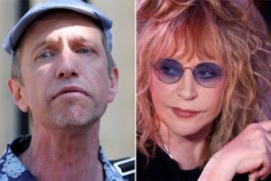 "40 млн на бездарный фанерный концерт - это стыдно и позорно": Музыкальный критик жестко "прошелся" по Пугачевой