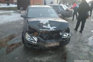 ДТП в Северодонецке: автомобиль Opel Omega крепко "поцеловал" сразу три припаркованных авто