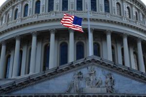 Сенат США "дал добро" на введение новых санкций против Сирии, Ирана и РФ