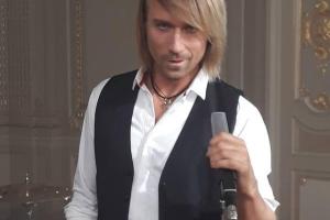 Олег Винник кардинально сменил имидж: певец отрастил бороду