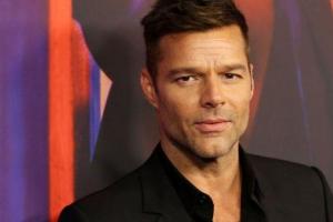 С мужем в постели: Певец Рики Мартин показал романтическое фото