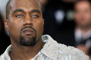 Разноцветная голова: Канье Уэст удивил поклонников новой прической