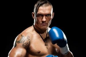 Бой не состоится: Алексадр Усик отказался от поединка с россиянином и пояса WBA