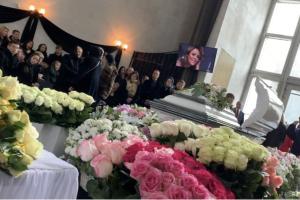 В Москве в последний путь проводили певицу Юлию Началову