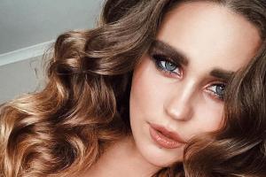 Естественная красота: Солистка группы KAZKA очаровала поклонников лицом без макияжа