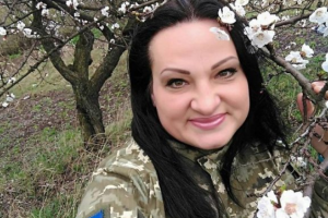 В Харькове в последний путь проводили погибшую на Донбассе пулеметчицу Яну Червоную
