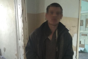 "На месте преступления": В Лисичанске полицейские задержали охотника за металлом