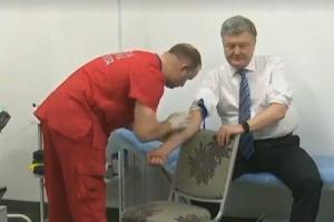 Порошенко сдал анализы на содержание алкоголя и наркотиков