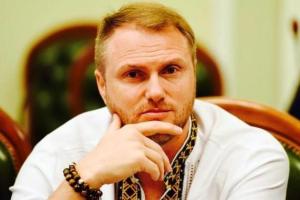 "Зеркальный ответ": Нардеп предлагает раздавать украинские паспорта в центре российской столицы