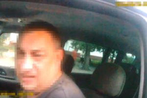 В Северодонецке пьяный водитель на Renault чуть не переехал патрульного, убегая от копов