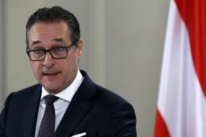 Вице-канцлер Австрии подал в отставку