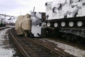 ЧП под Норильском: с рельсов сошел эшелон с новой российской военной техникой