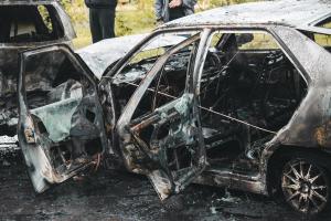 ДТП в Киеве: автомобиль Chery Amulet смял 3 припаркованных авто и полностью выгорел после удара