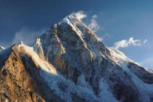 В Гималаях обнаружены тела альпинистов, пропавших в мае