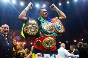 WBC лишил Усика титула и отправил боксера "в отпуск"