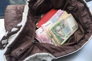 В Хмельницком задержана женщина, которая продала в сексуальное рабство свою 15-летнюю дочь