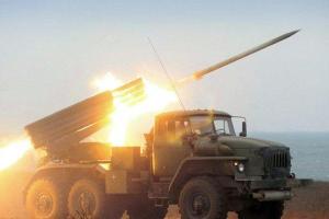 "Грады", "Гвоздики", "Жабы", танки: Боевики "ЛНР" стягивают тяжелое вооружение